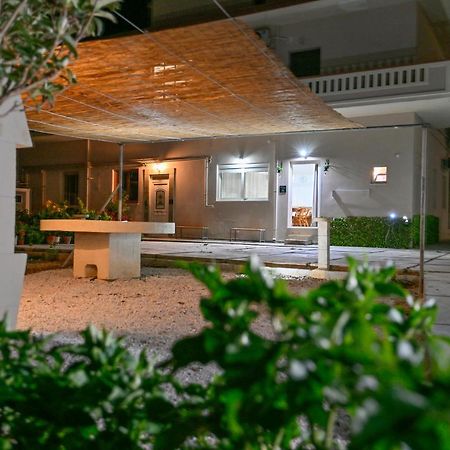 Mpoulakis Apartment 46 基萨莫斯 外观 照片