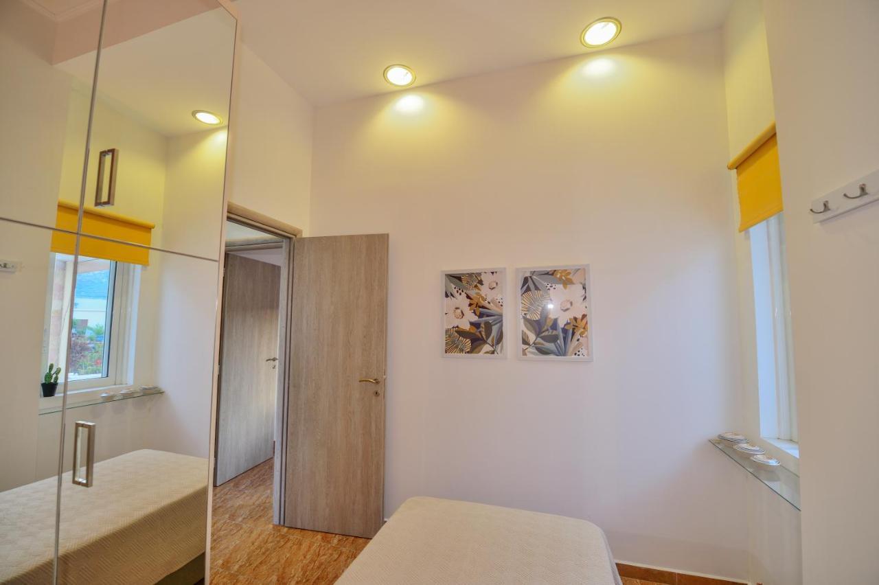 Mpoulakis Apartment 46 基萨莫斯 外观 照片